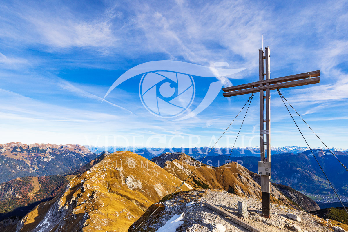 Summit-Crosses-538.jpg