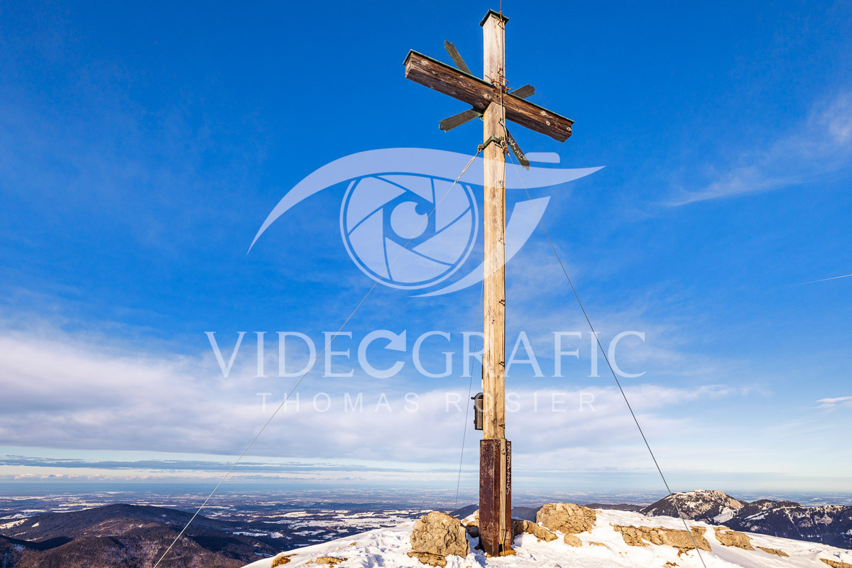 Summit-Crosses-542.jpg