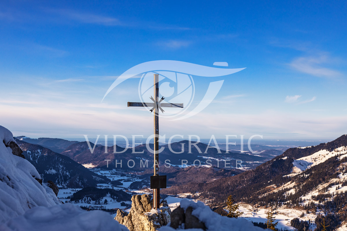 Summit-Crosses-543.jpg