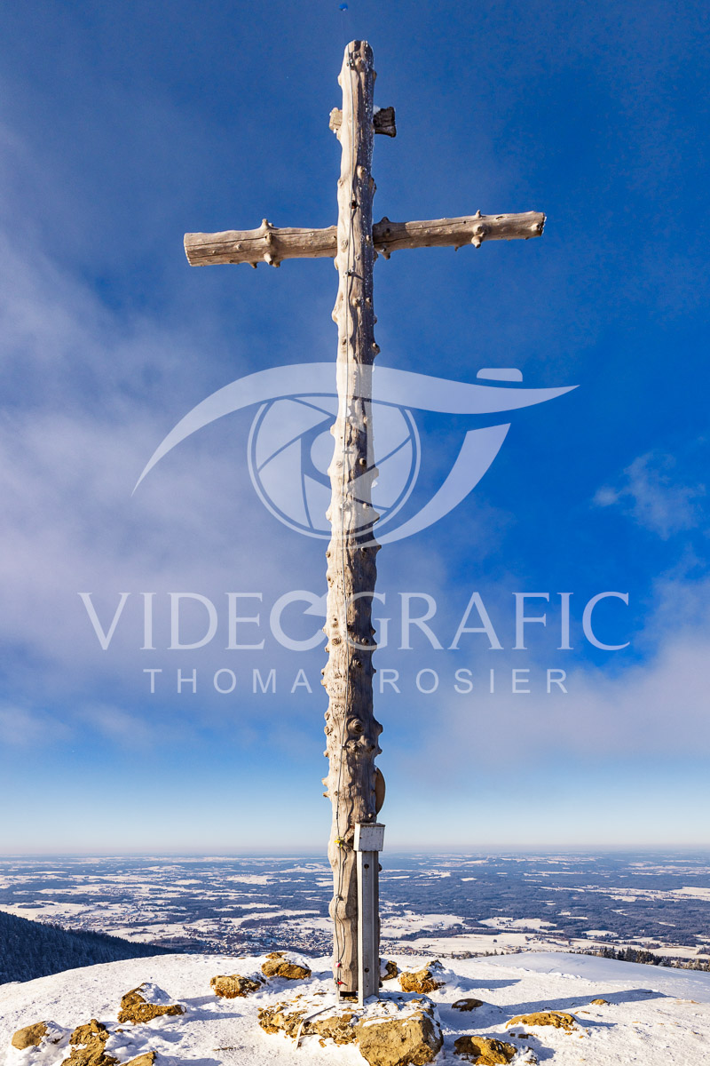 Summit-Crosses-551.jpg