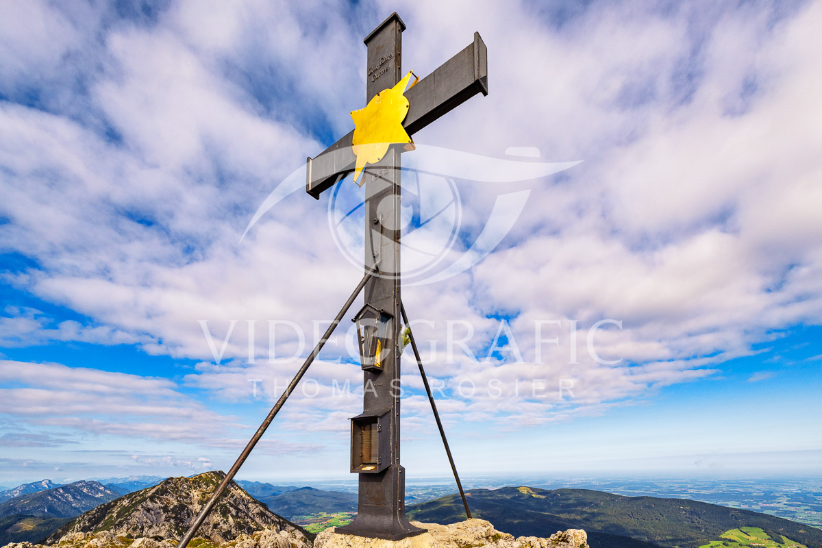 Summit-Crosses-602.jpg