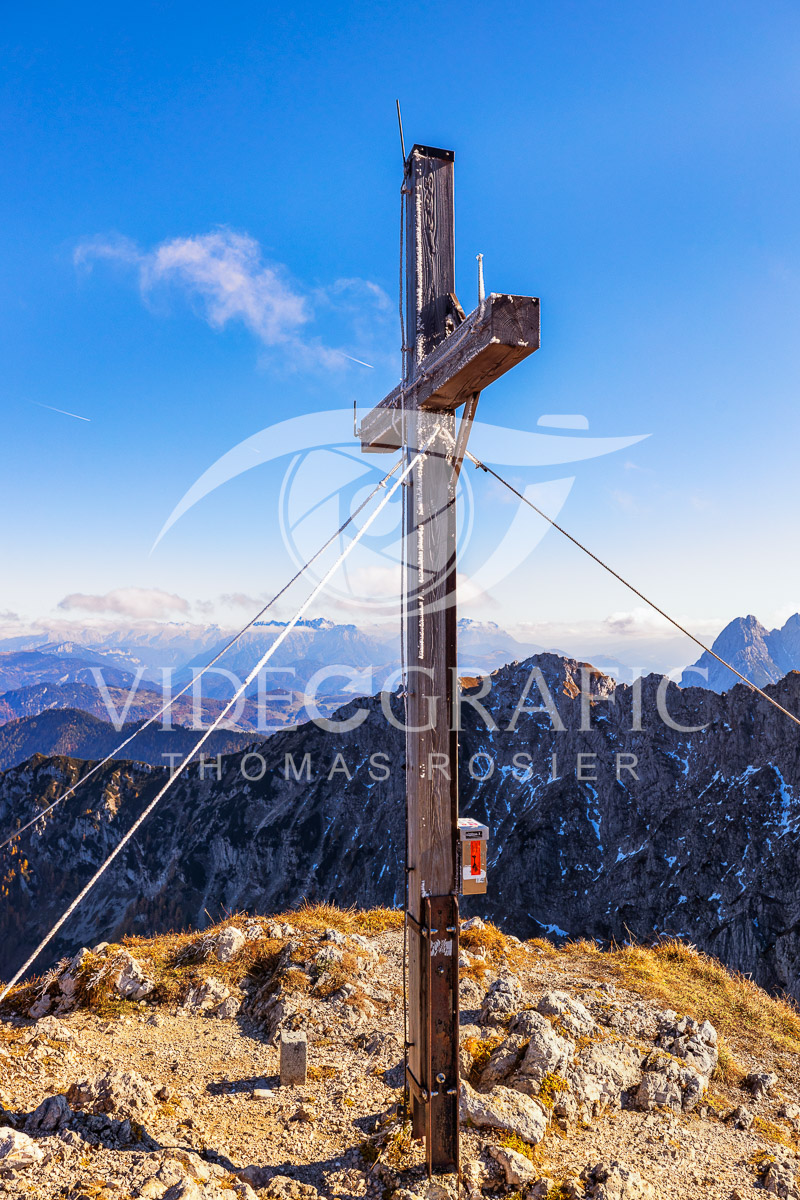 Summit-Crosses-618.jpg