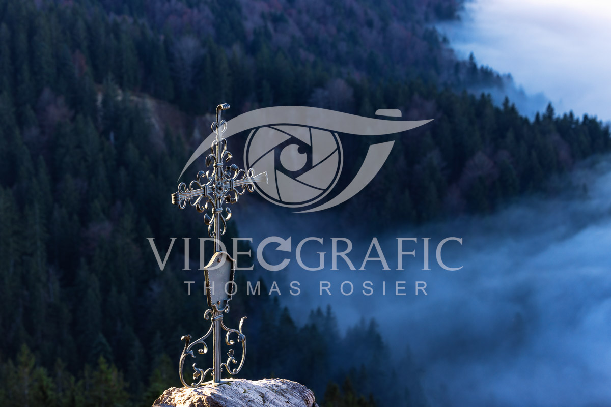 Summit-Crosses-626.jpg
