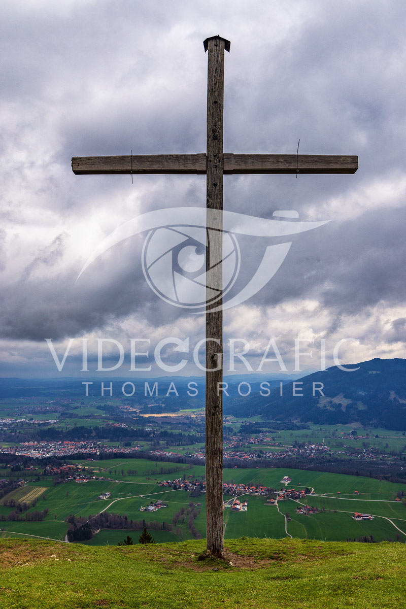 Summit-Crosses-642.jpg