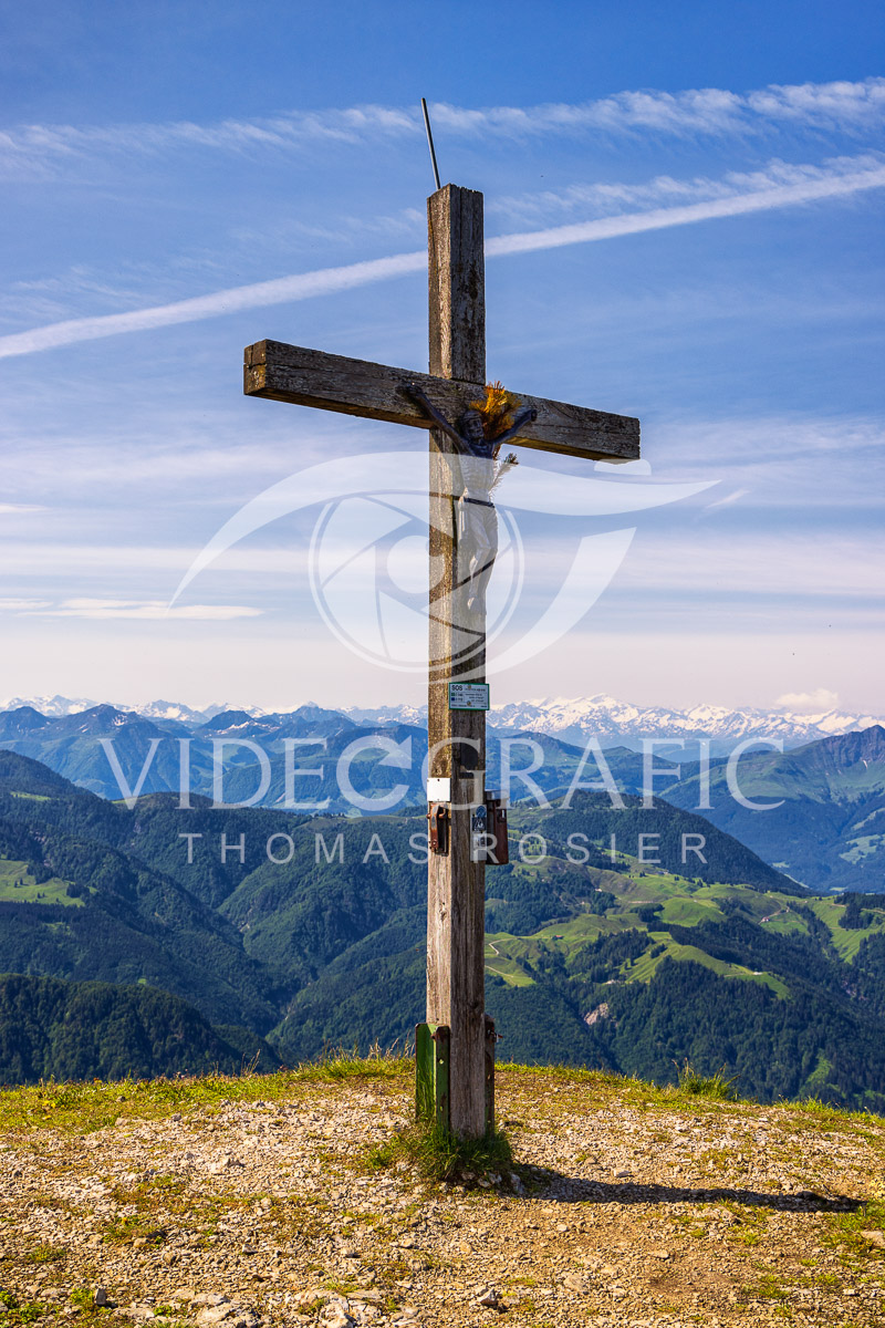 Summit-Crosses-653.jpg