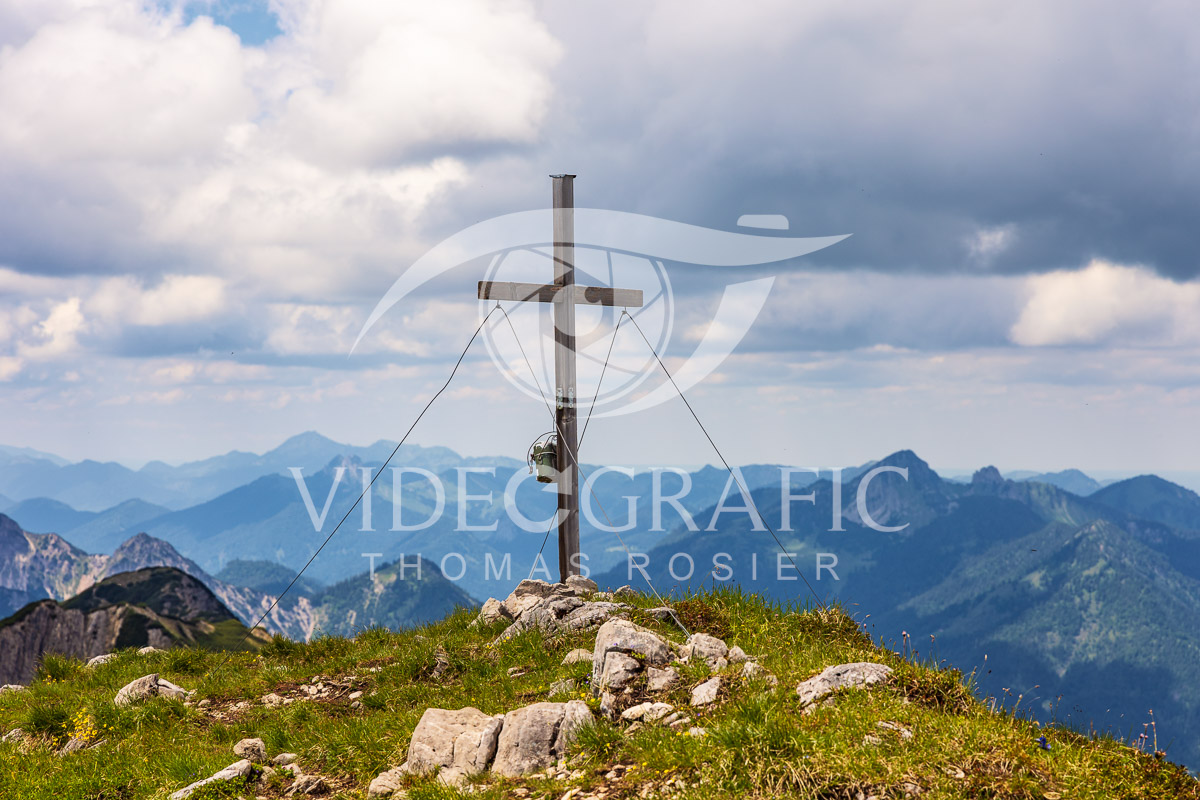 Summit-Crosses-664.jpg