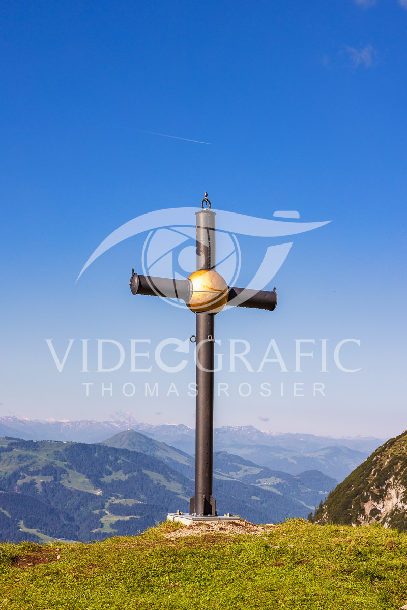 Summit-Crosses-667.jpg