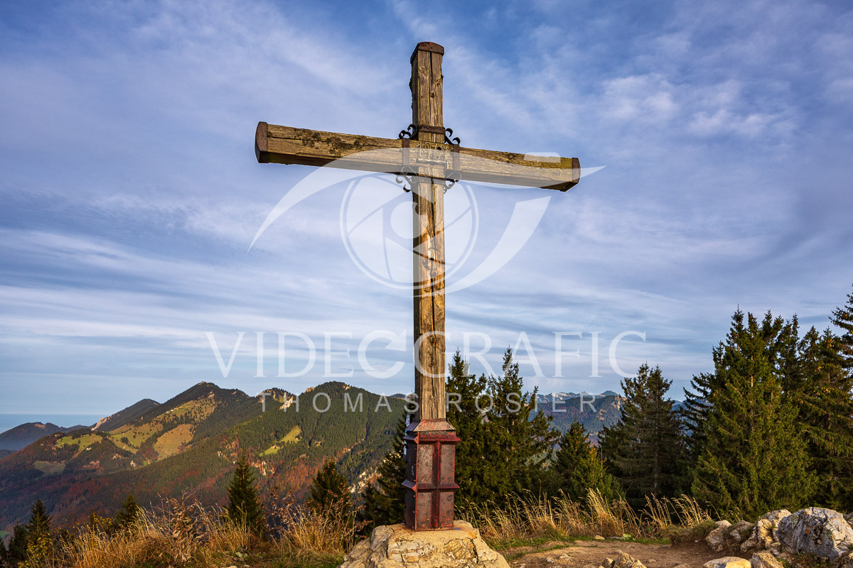 Summit-Crosses-683.jpg