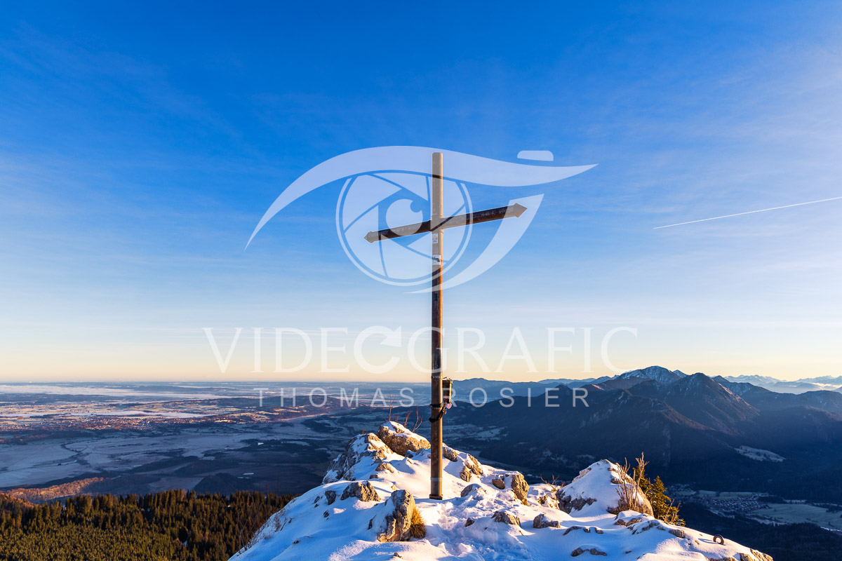 Summit-Crosses-692.jpg