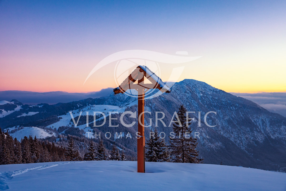 Summit-Crosses-711.jpg