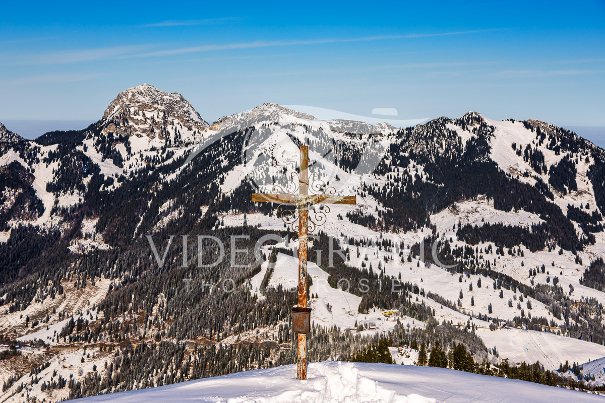 Summit-Crosses-714.jpg
