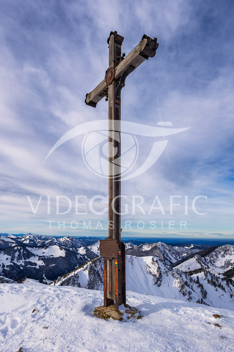 Summit-Crosses-722.jpg