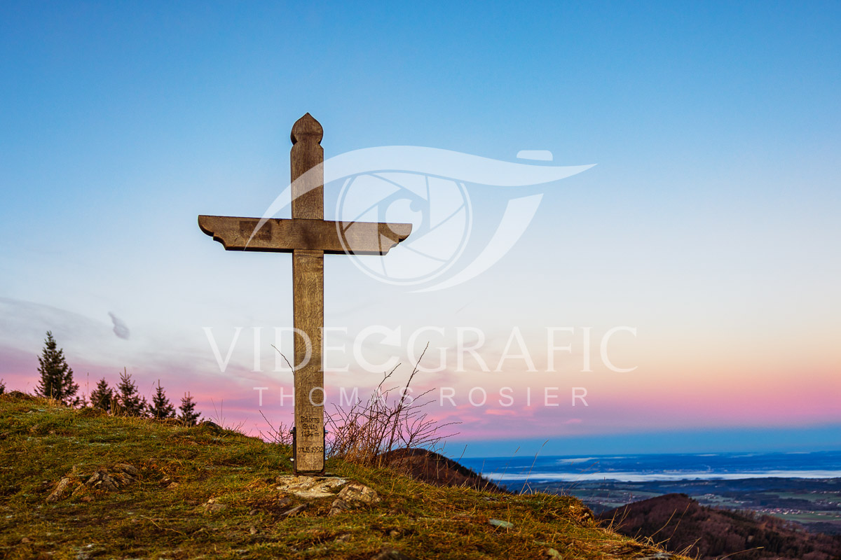 Summit-Crosses-733.jpg