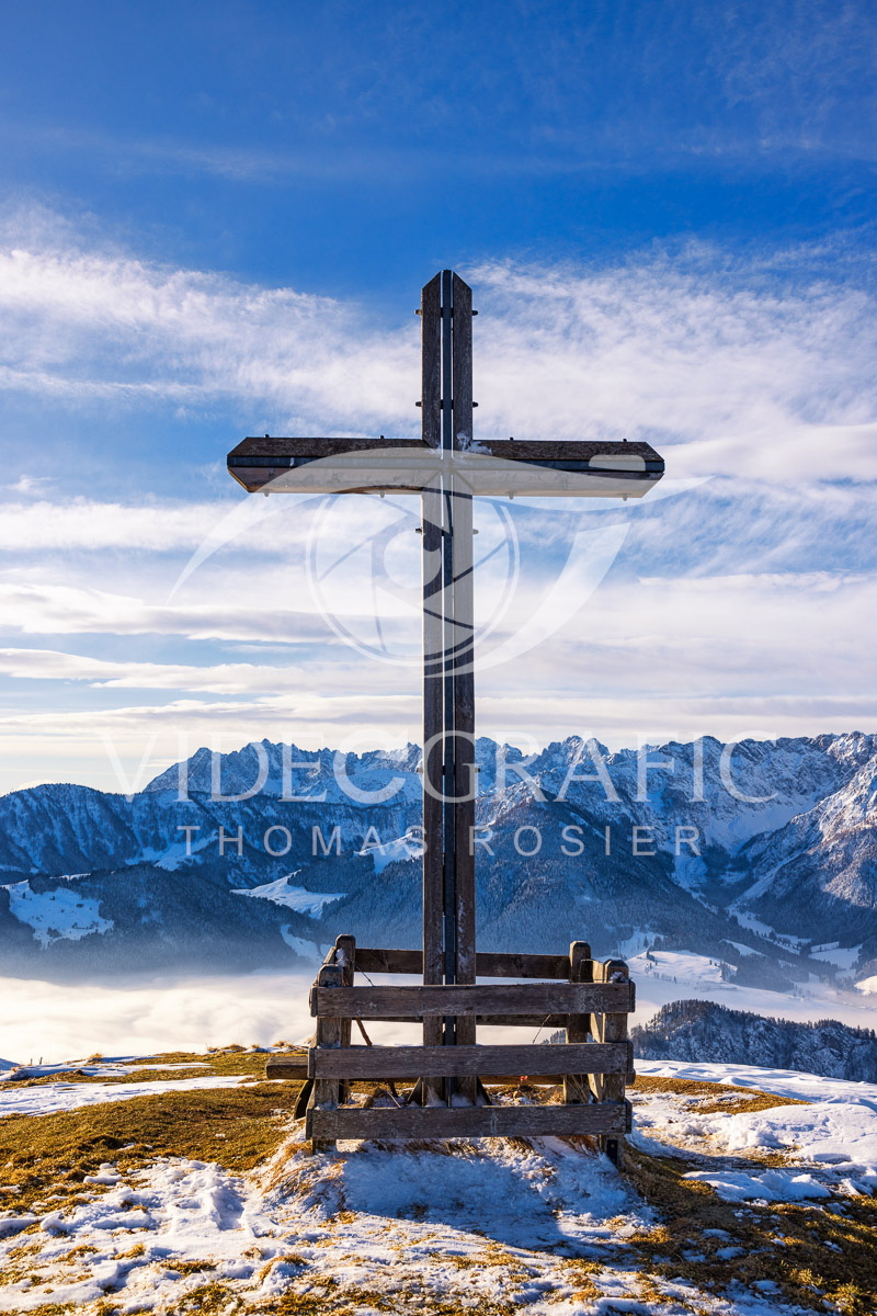 Summit-Crosses-765.jpg