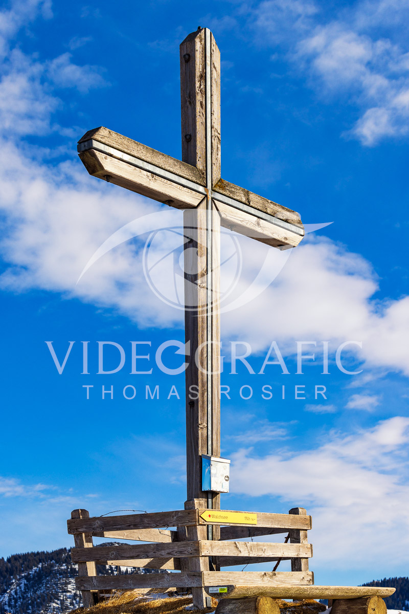 Summit-Crosses-766.jpg