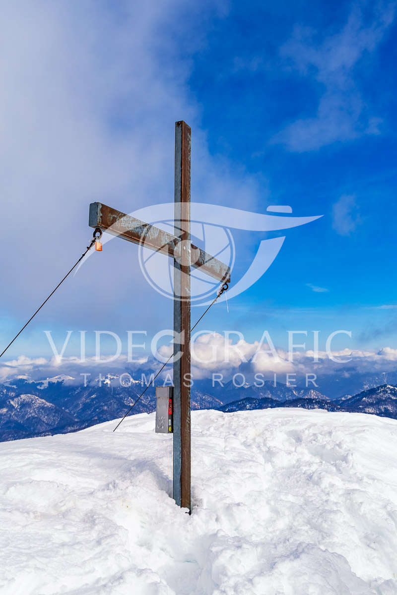 Summit-Crosses-769.jpg
