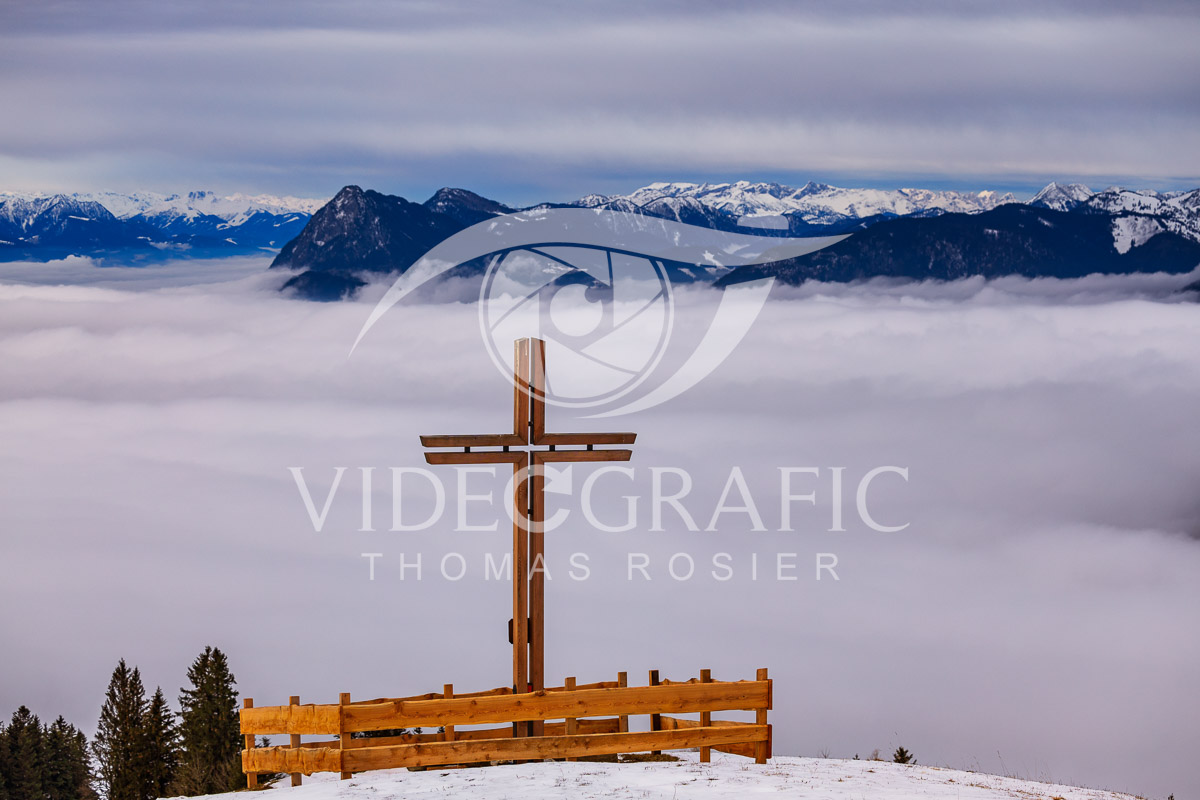 Summit-Crosses-774.jpg