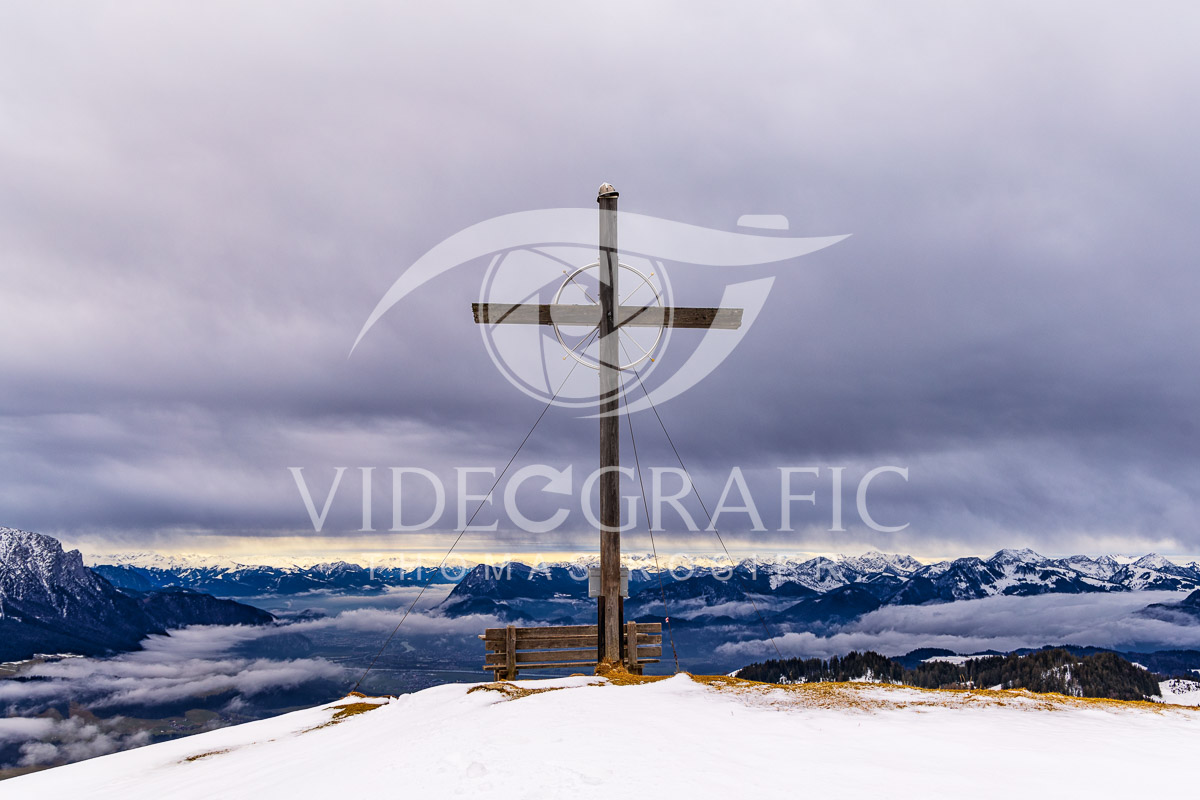 Summit-Crosses-779.jpg