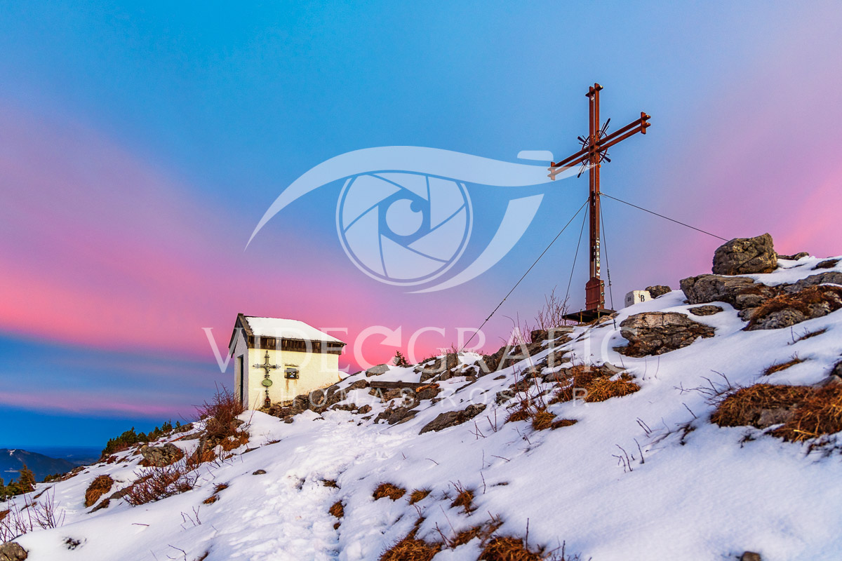 Summit-Crosses-782.jpg