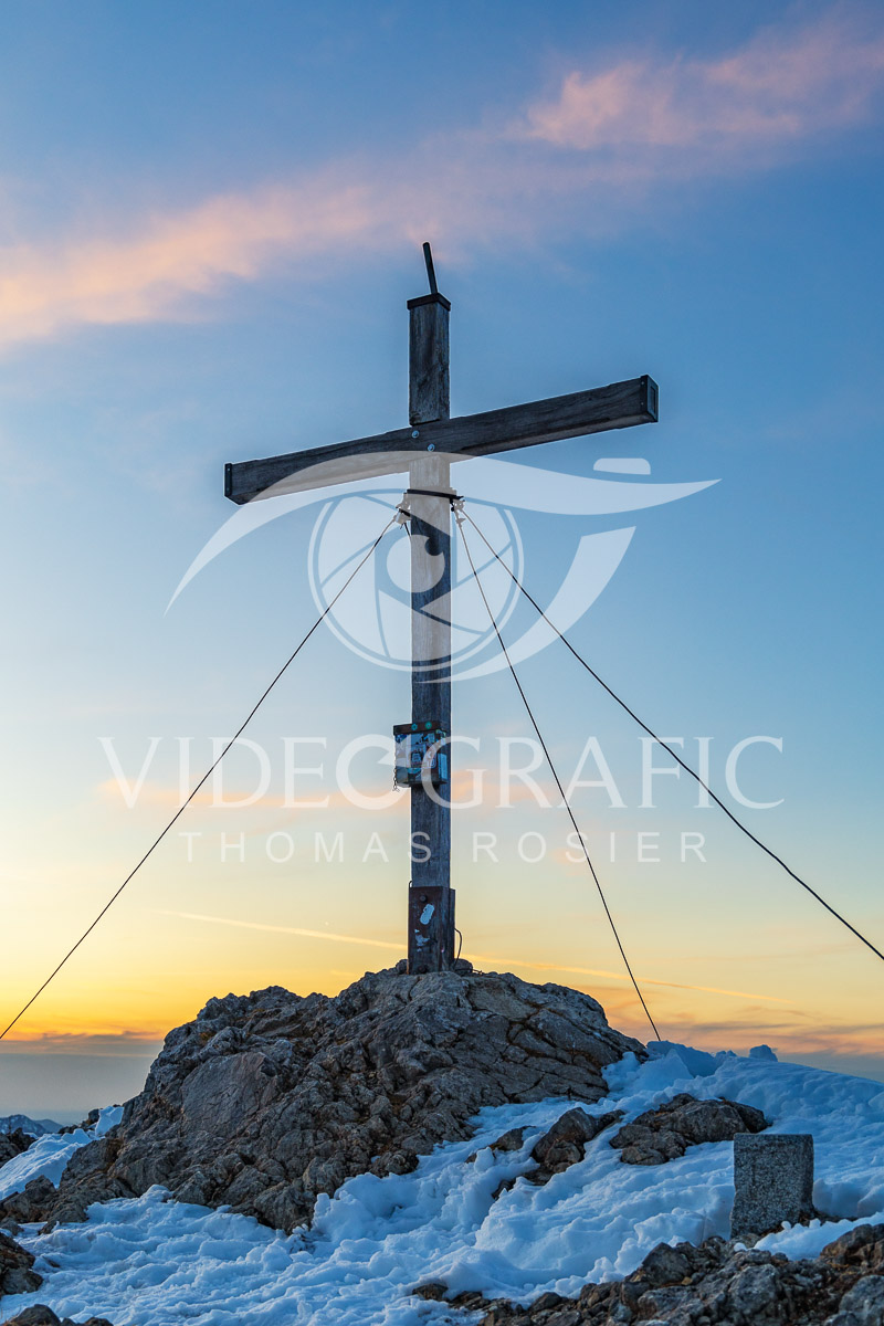 Summit-Crosses-785.jpg