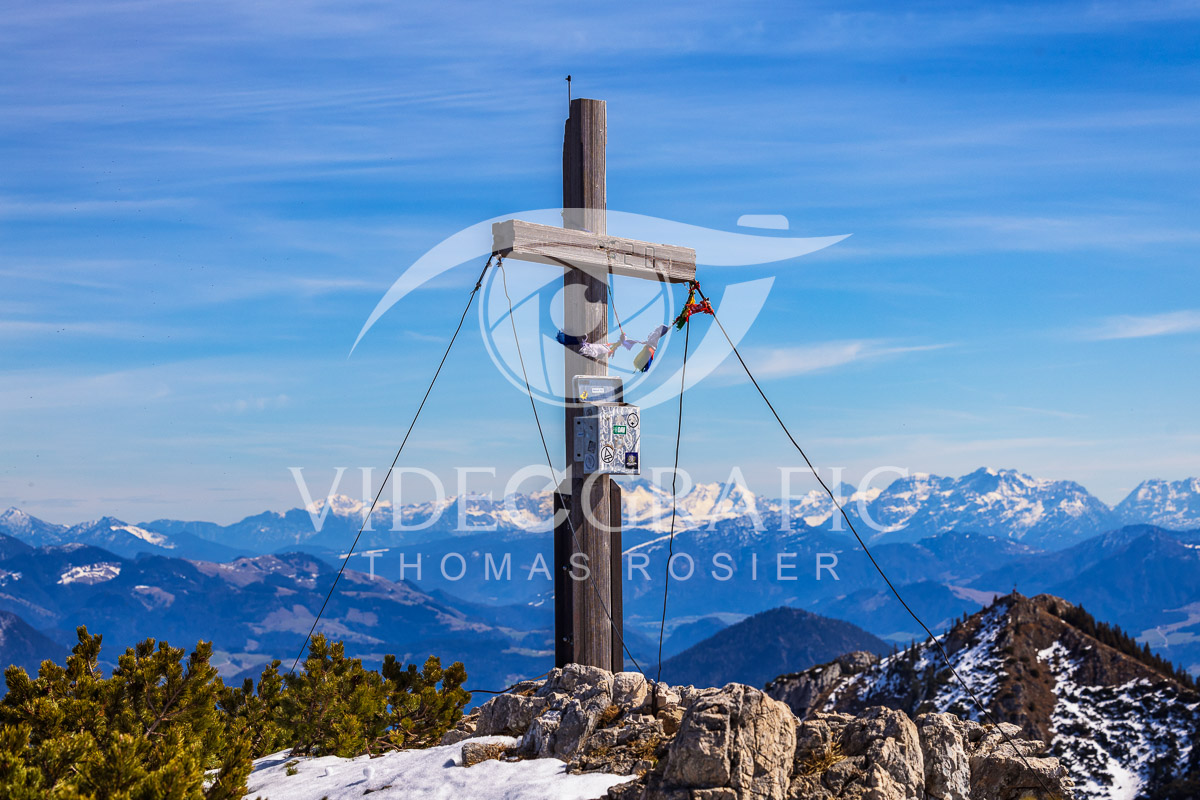 Summit-Crosses-791.jpg