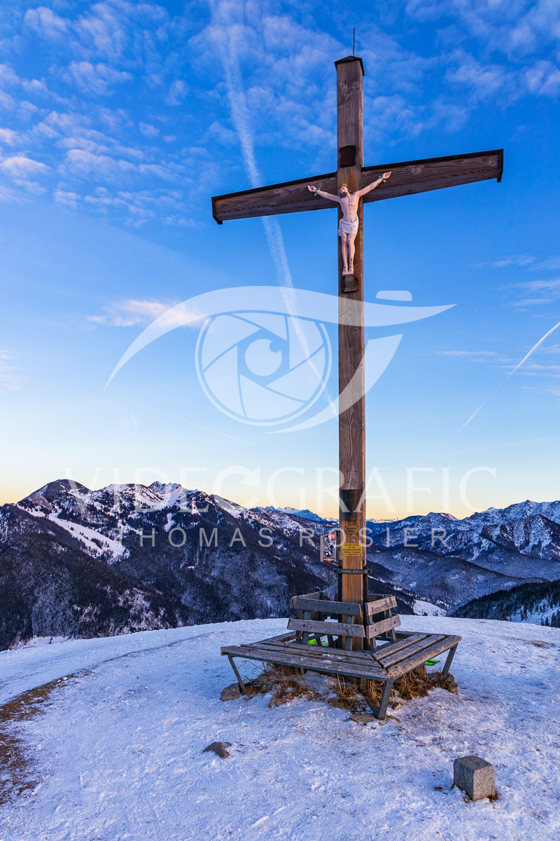 Summit-Crosses-797.jpg