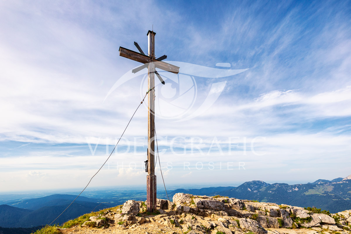 Summit-Crosses-801.jpg