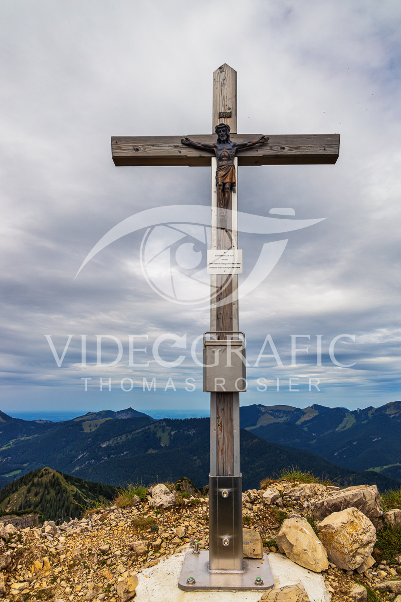 Summit-Crosses-803.jpg