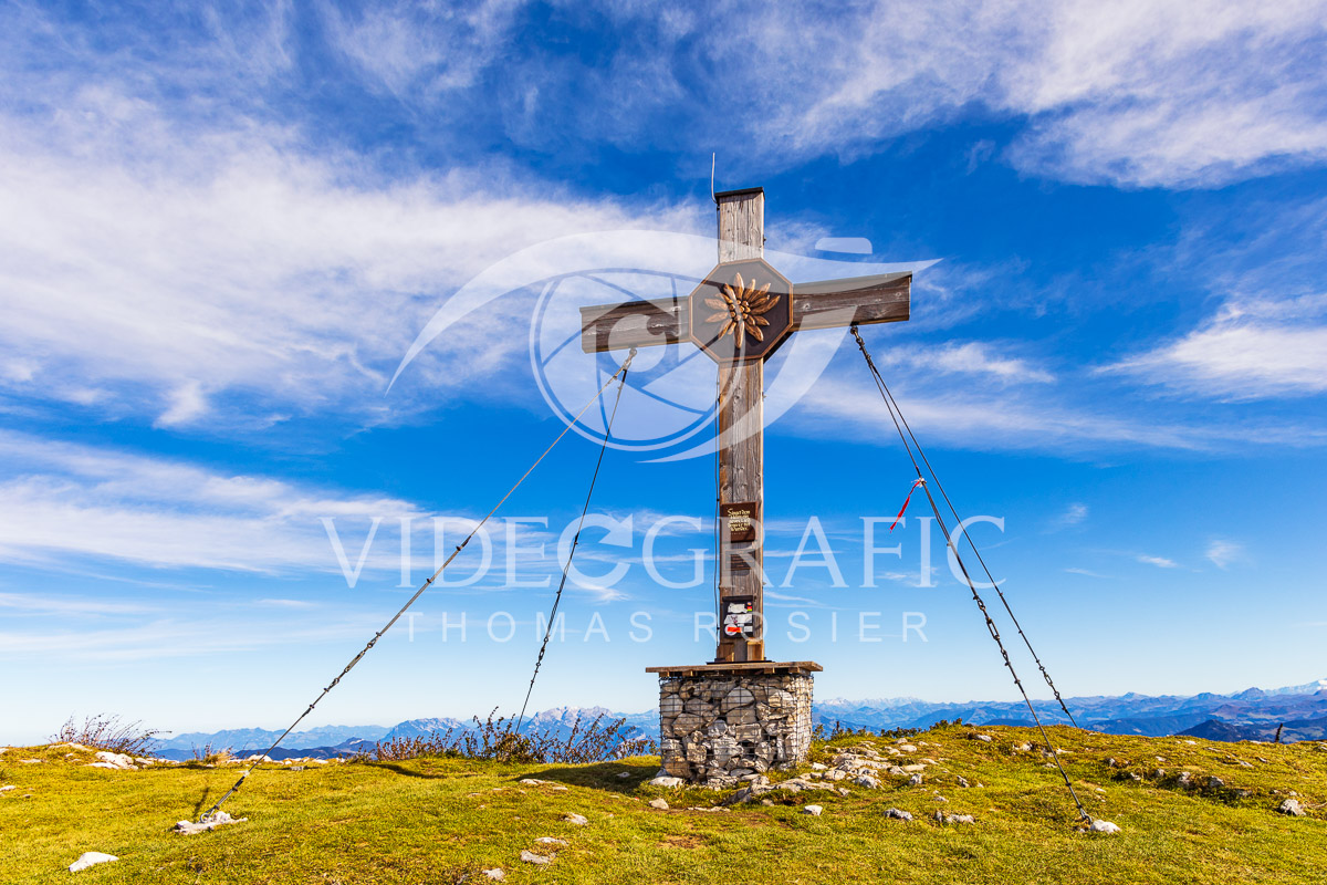 Summit-Crosses-809.jpg