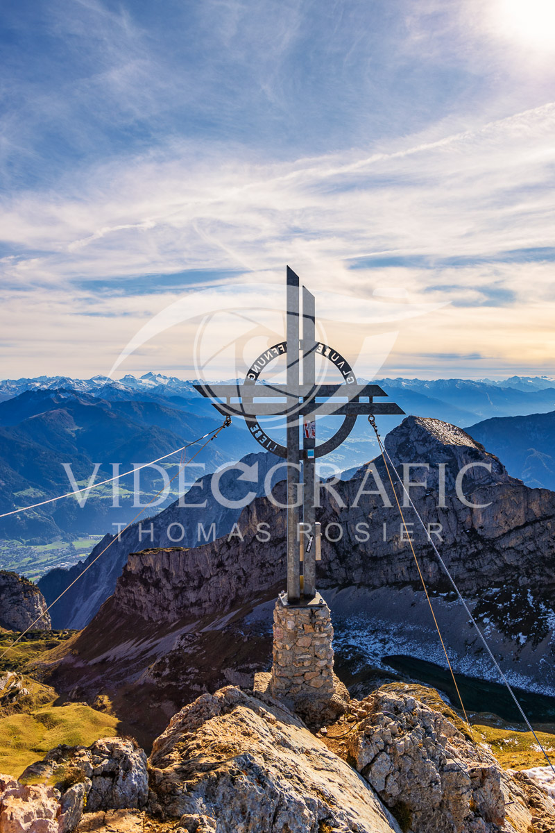 Summit-Crosses-811.jpg