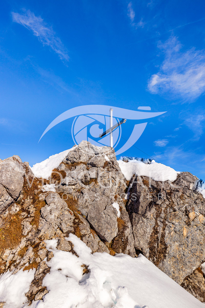 Summit-Crosses-814.jpg