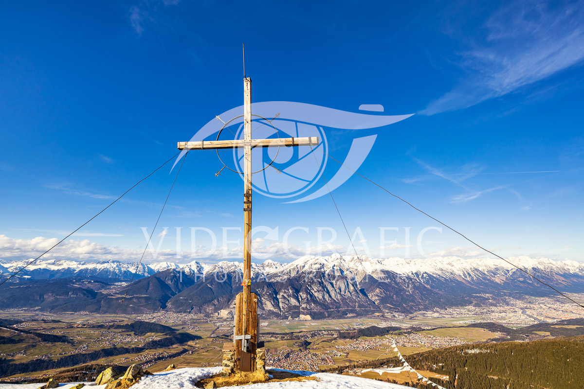 Summit-Crosses-824.jpg