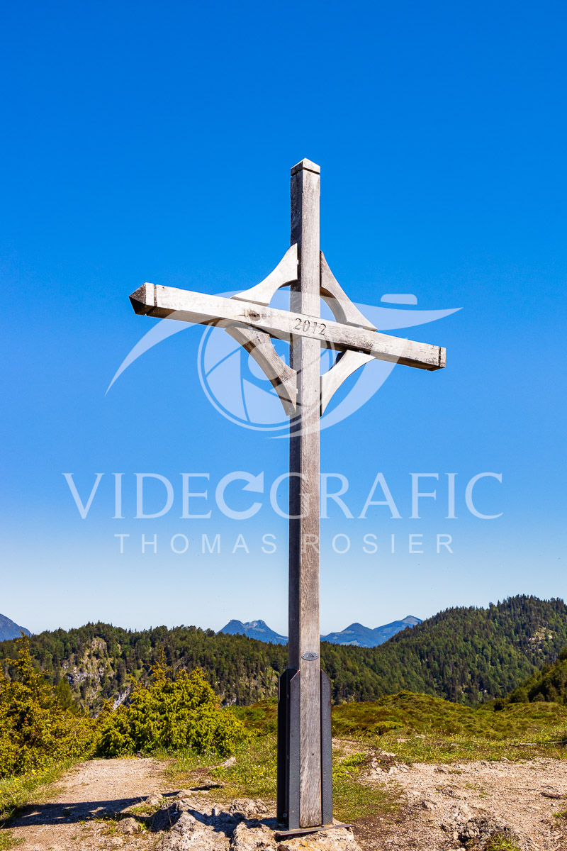Summit-Crosses-833.jpg