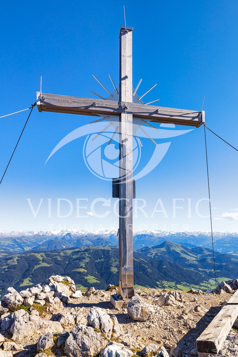 Summit-Crosses-835.jpg