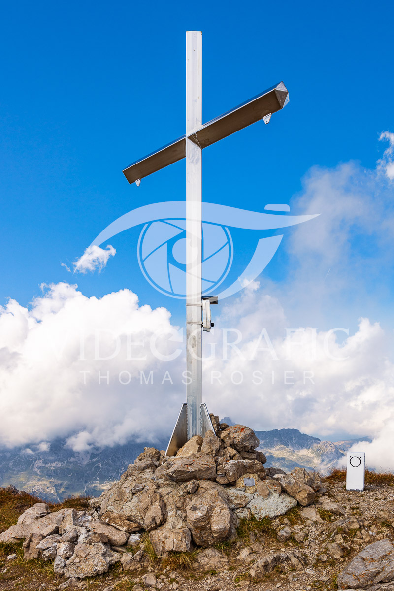 Summit-Crosses-841.jpg