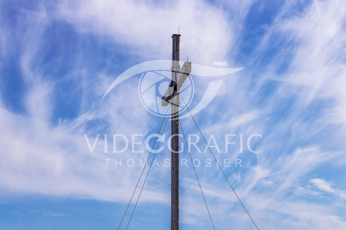 Summit-Crosses-844.jpg