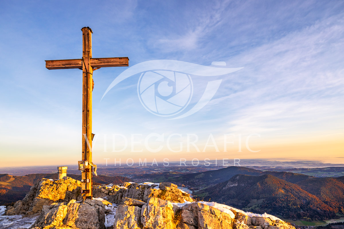 Summit-Crosses-851.jpg
