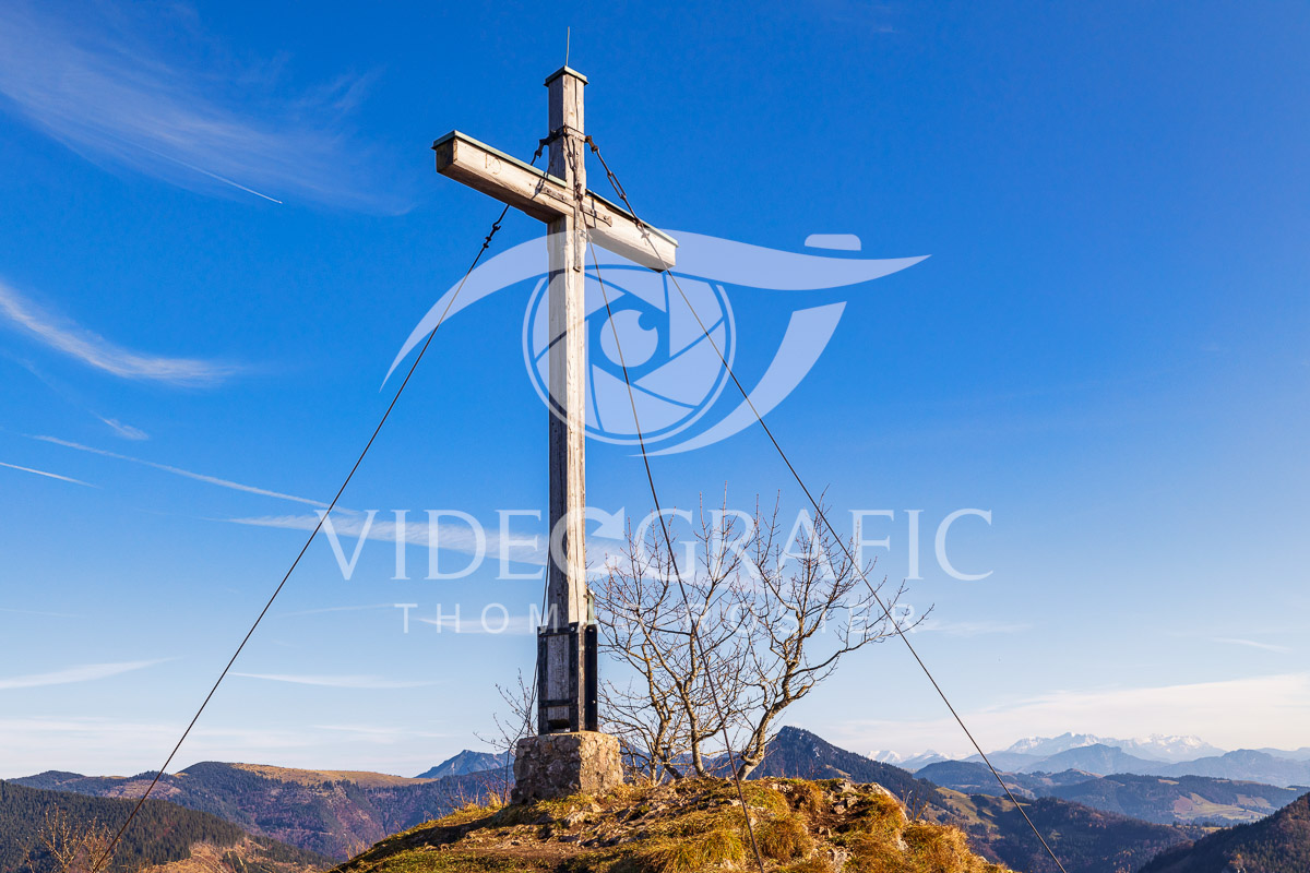 Summit-Crosses-854.jpg