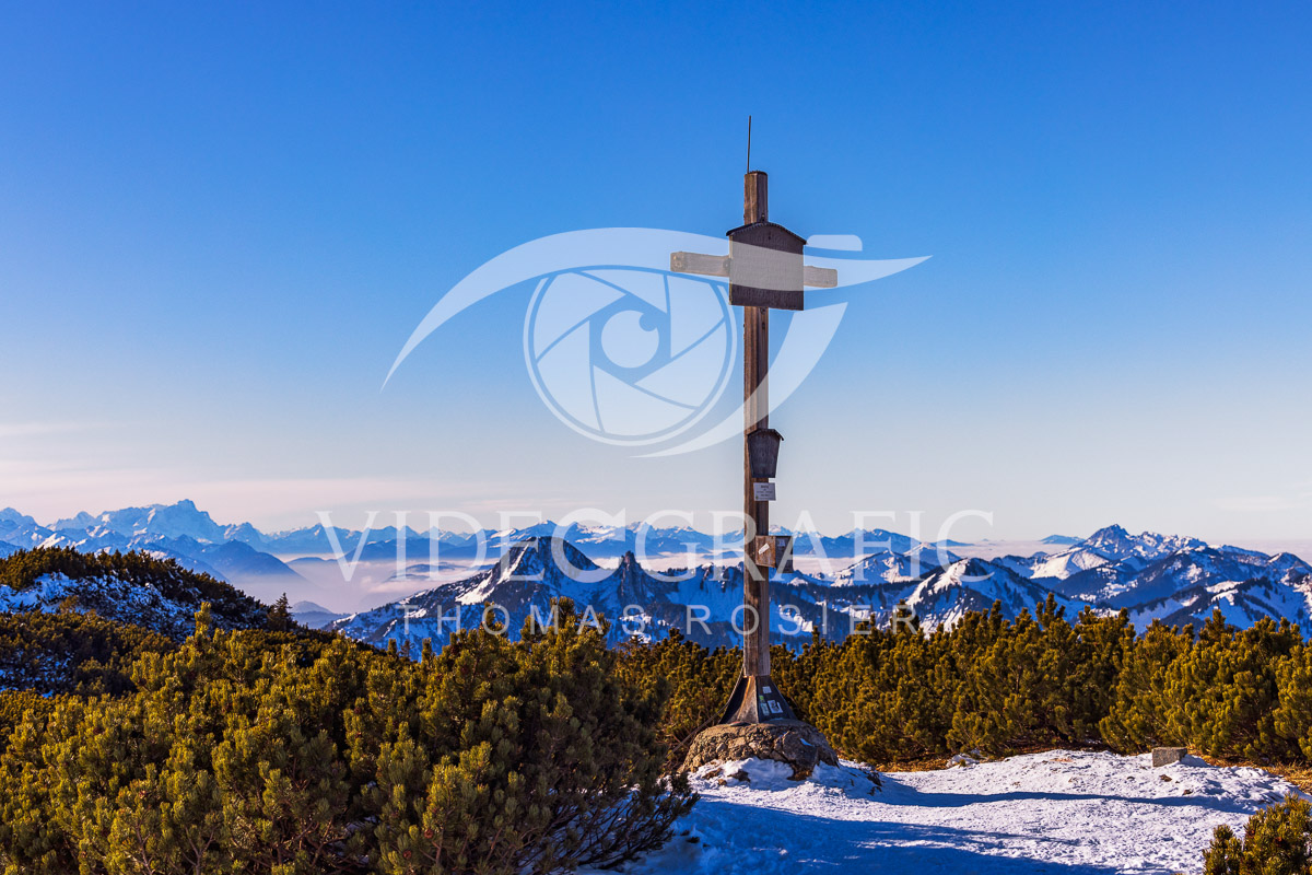 Summit-Crosses-871.jpg