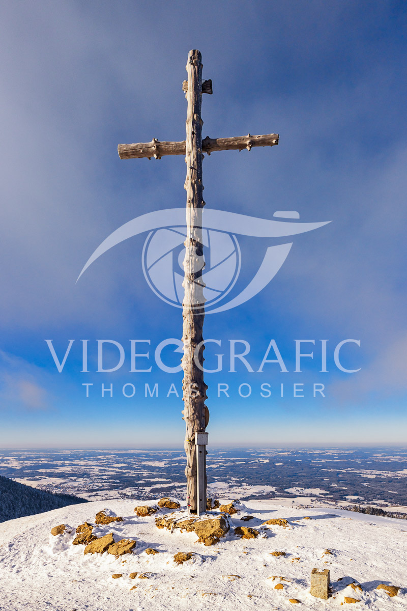 Summit-Crosses-877.jpg