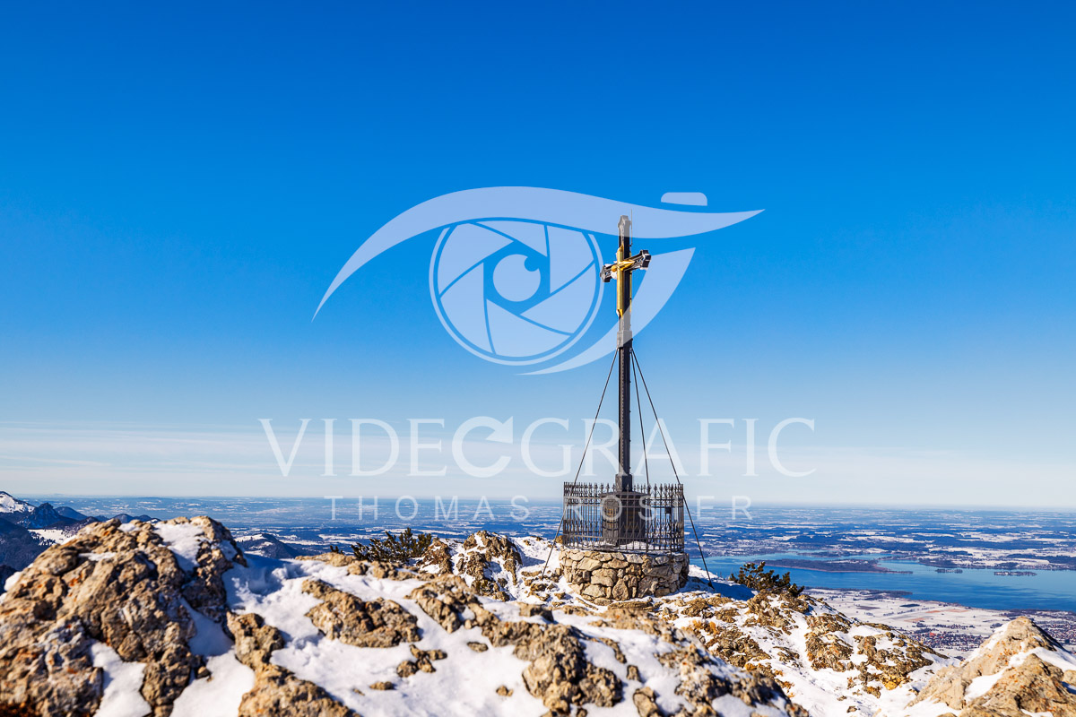Summit-Crosses-879.jpg