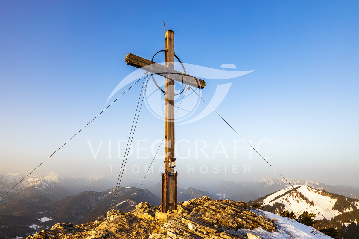 Summit-Crosses-881.jpg