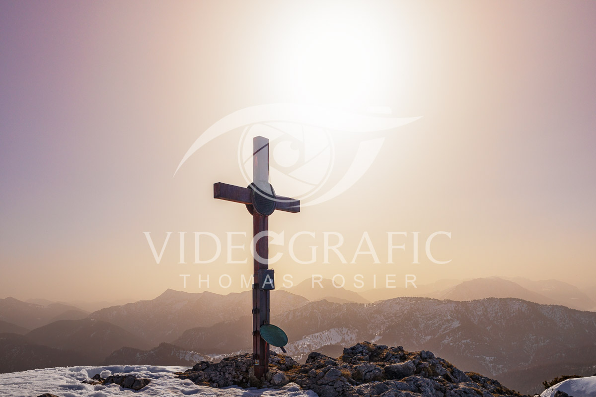Summit-Crosses-884.jpg