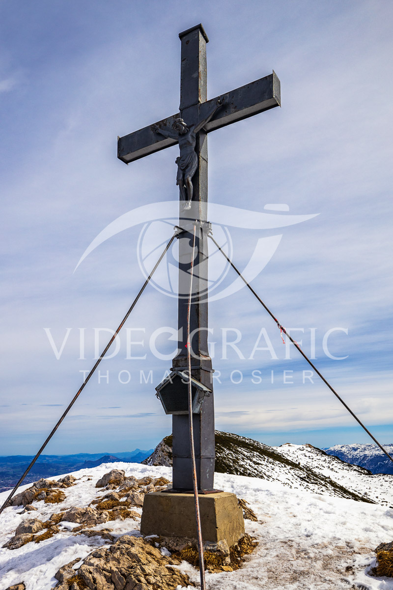 Summit-Crosses-891.jpg