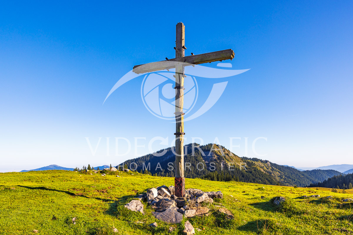 Summit-Crosses-918.jpg