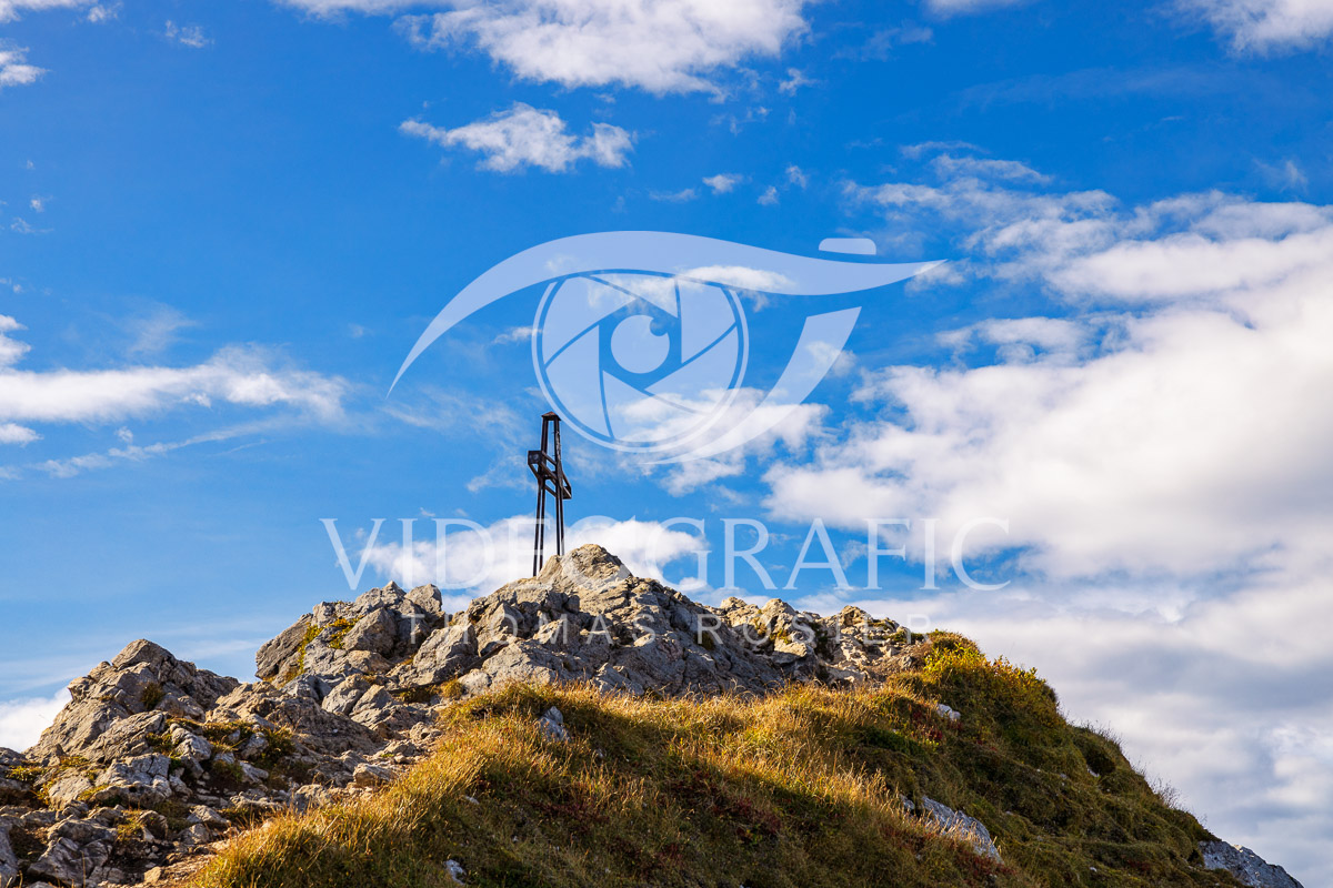 Summit-Crosses-935.jpg
