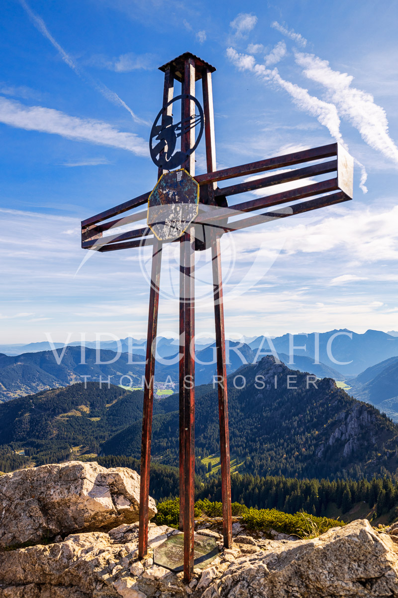 Summit-Crosses-936.jpg