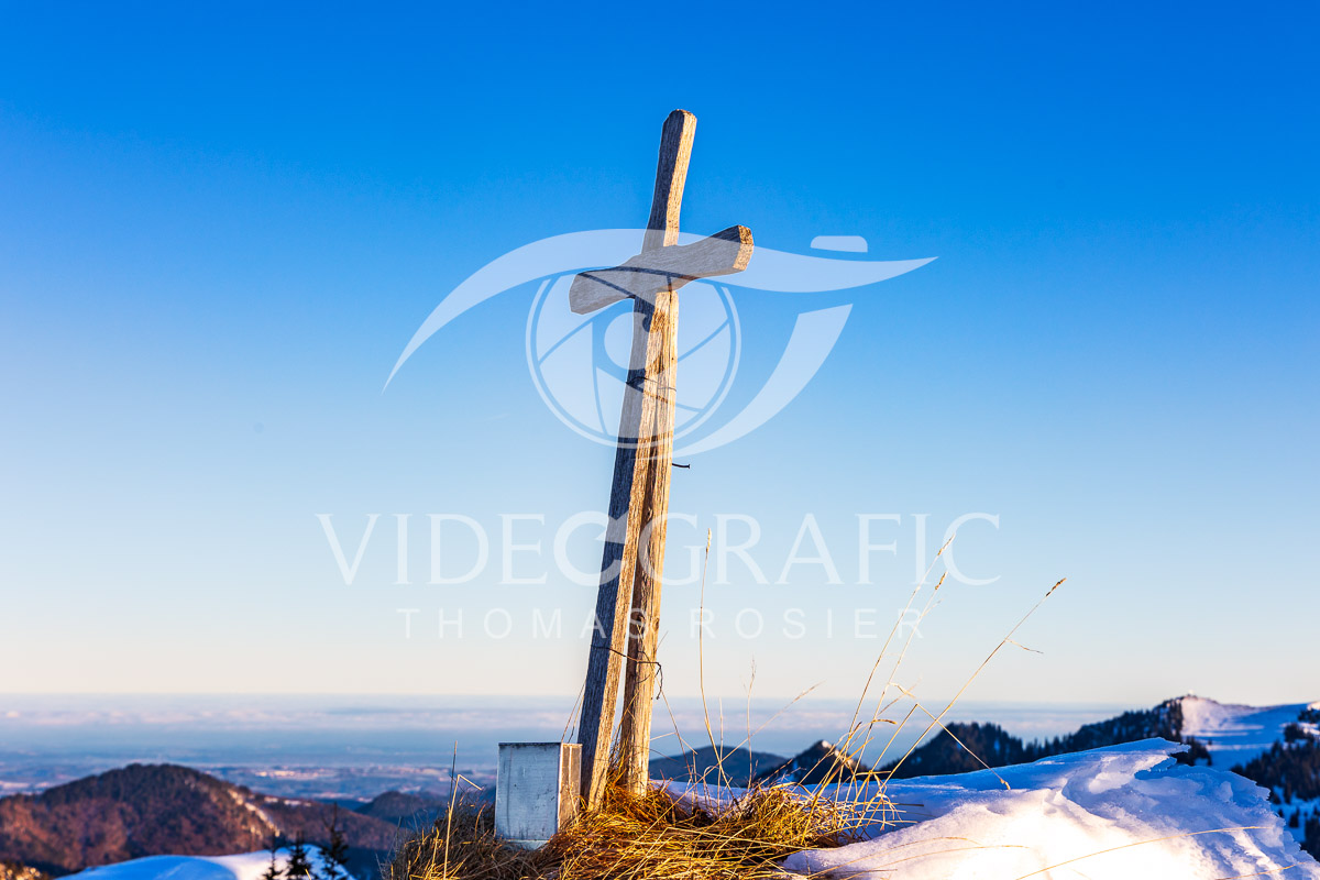 Summit-Crosses-956.jpg