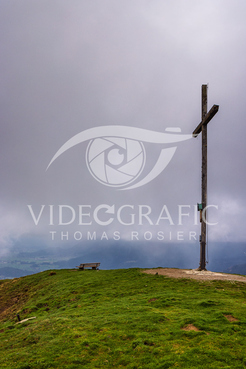 Summit-Crosses-967.jpg