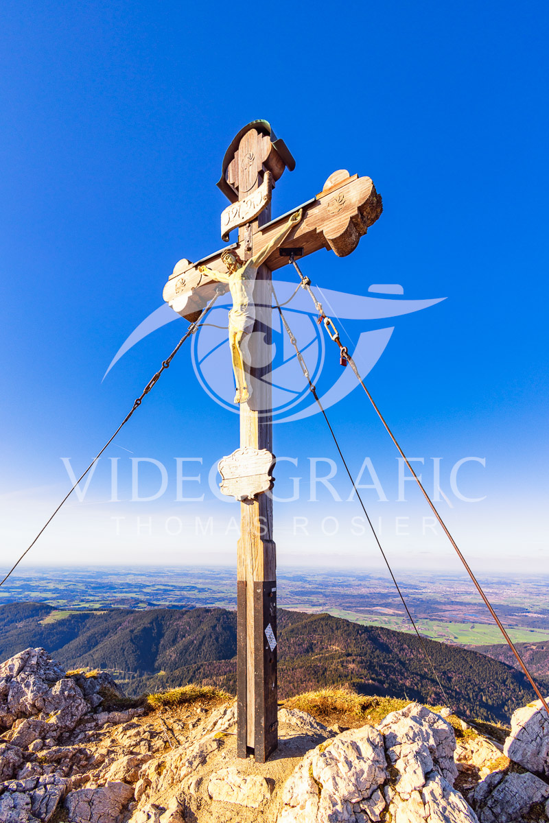 Summit-Crosses-971.jpg